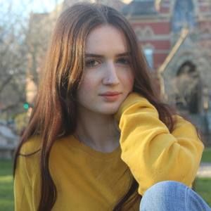 Meet your Posher, Olivia